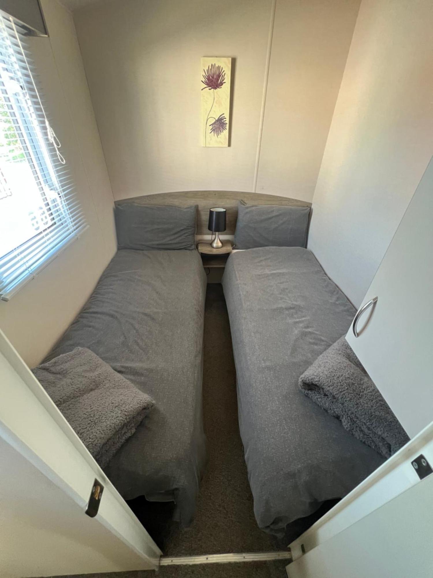 3 Bedroom Modern Caravan Sleeps Up To 8 Millom Exterior foto